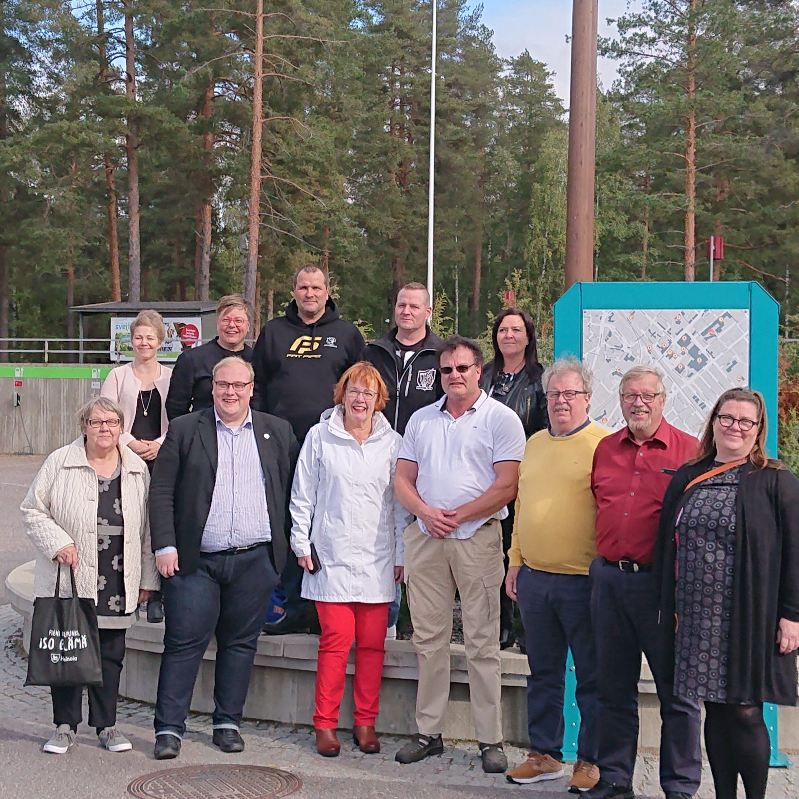 Kuvituskuva, valtuustoryhmä vuonna 2021